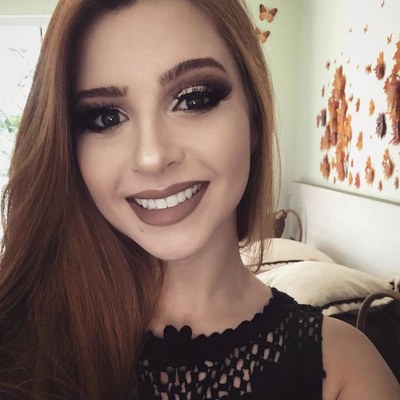 LARISSA.gif