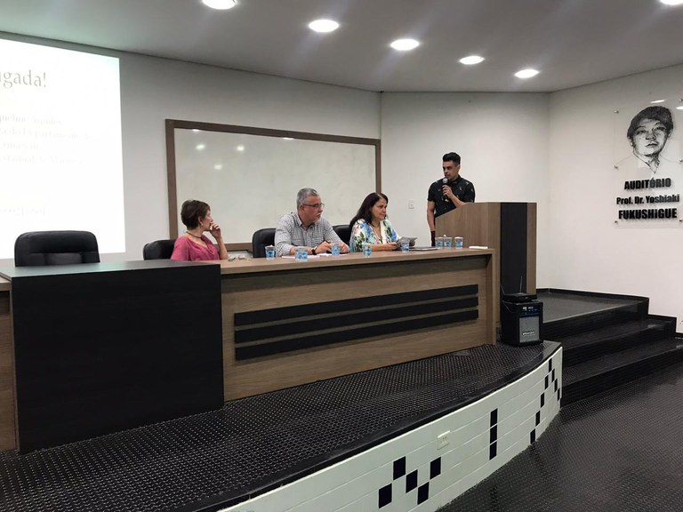 Mesa Redonda3